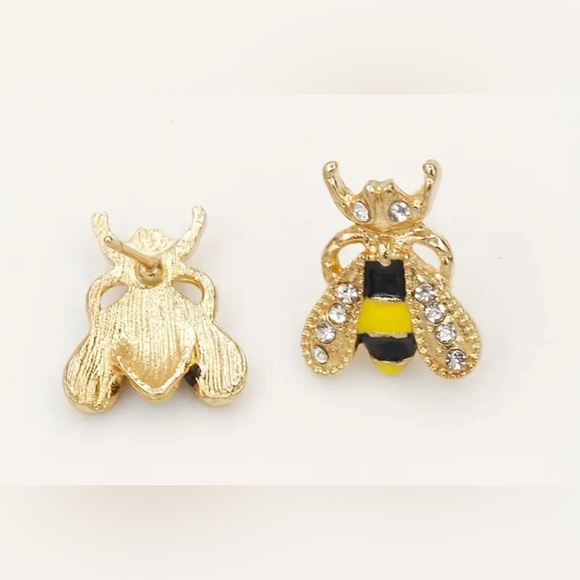 Beautiful bee pierced earrings NWOT - Picture 9 of 10